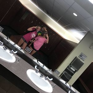 Meet your Posher, Ellie